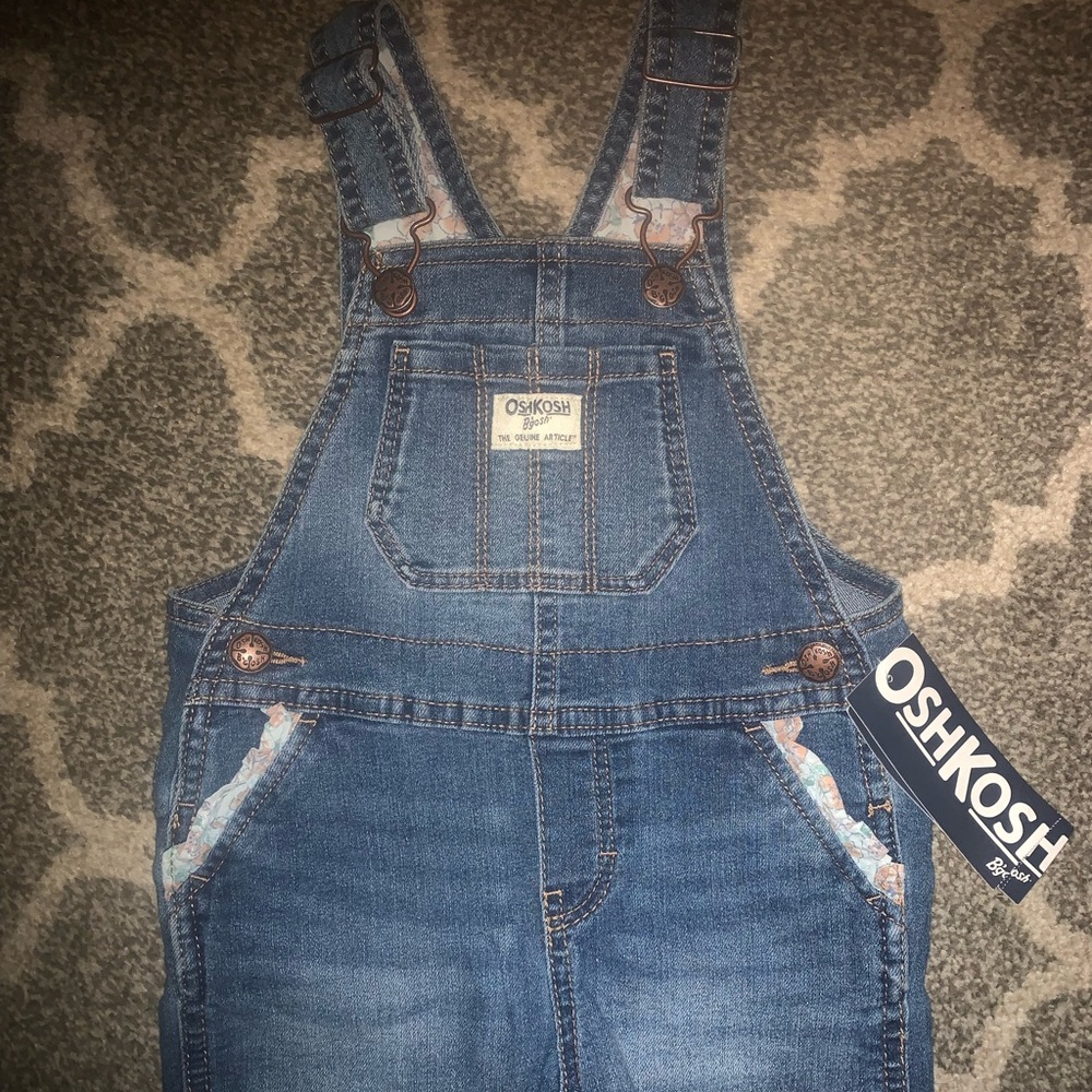 Oshkosh short overalls
